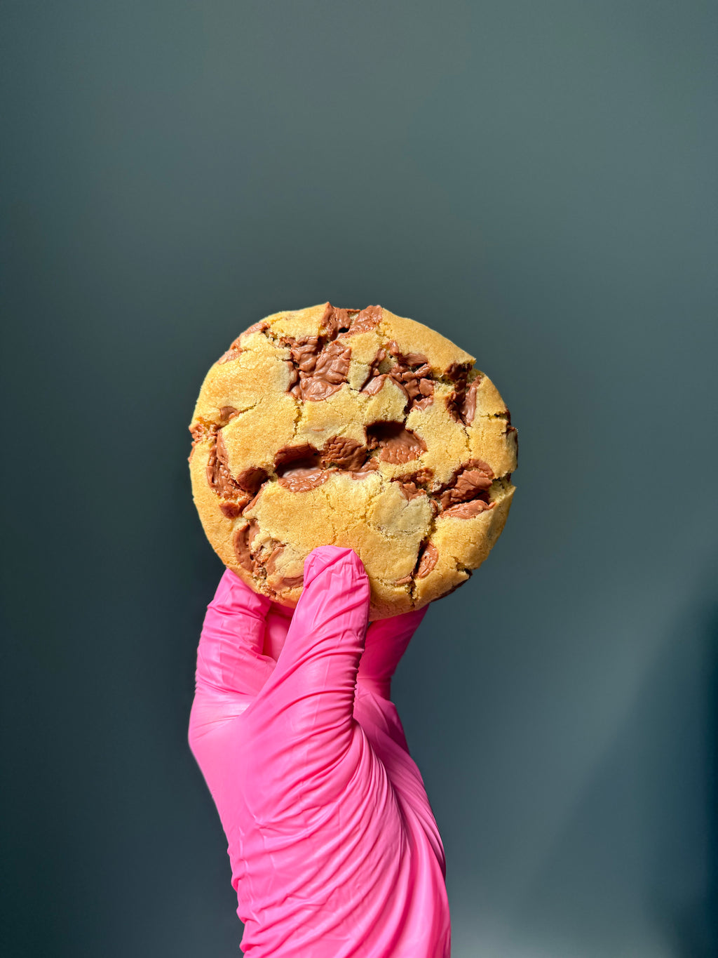Belgian milk chocolate cookies (full box of 8)