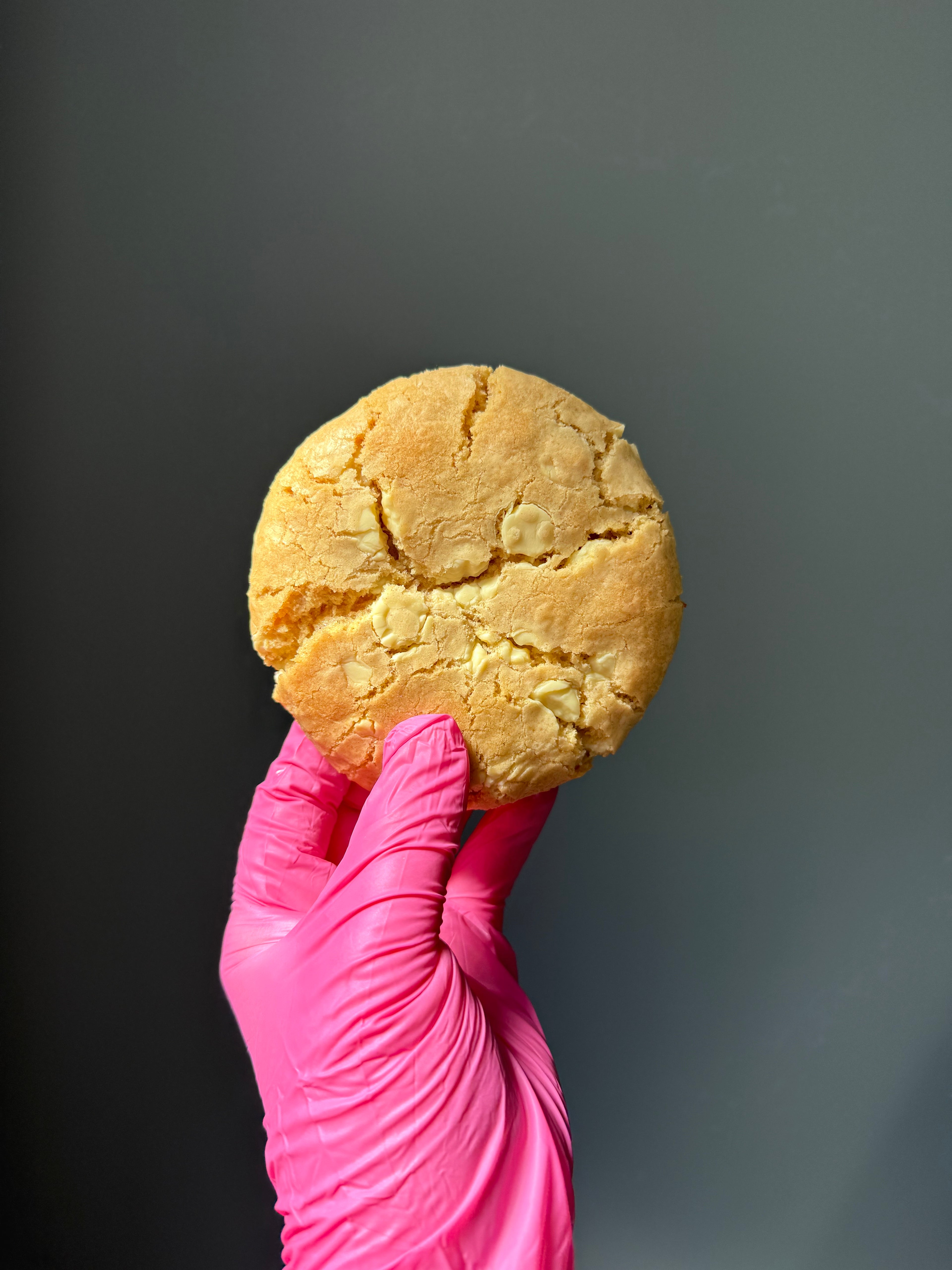 Belgian white chocolate cookies (full box of 8)